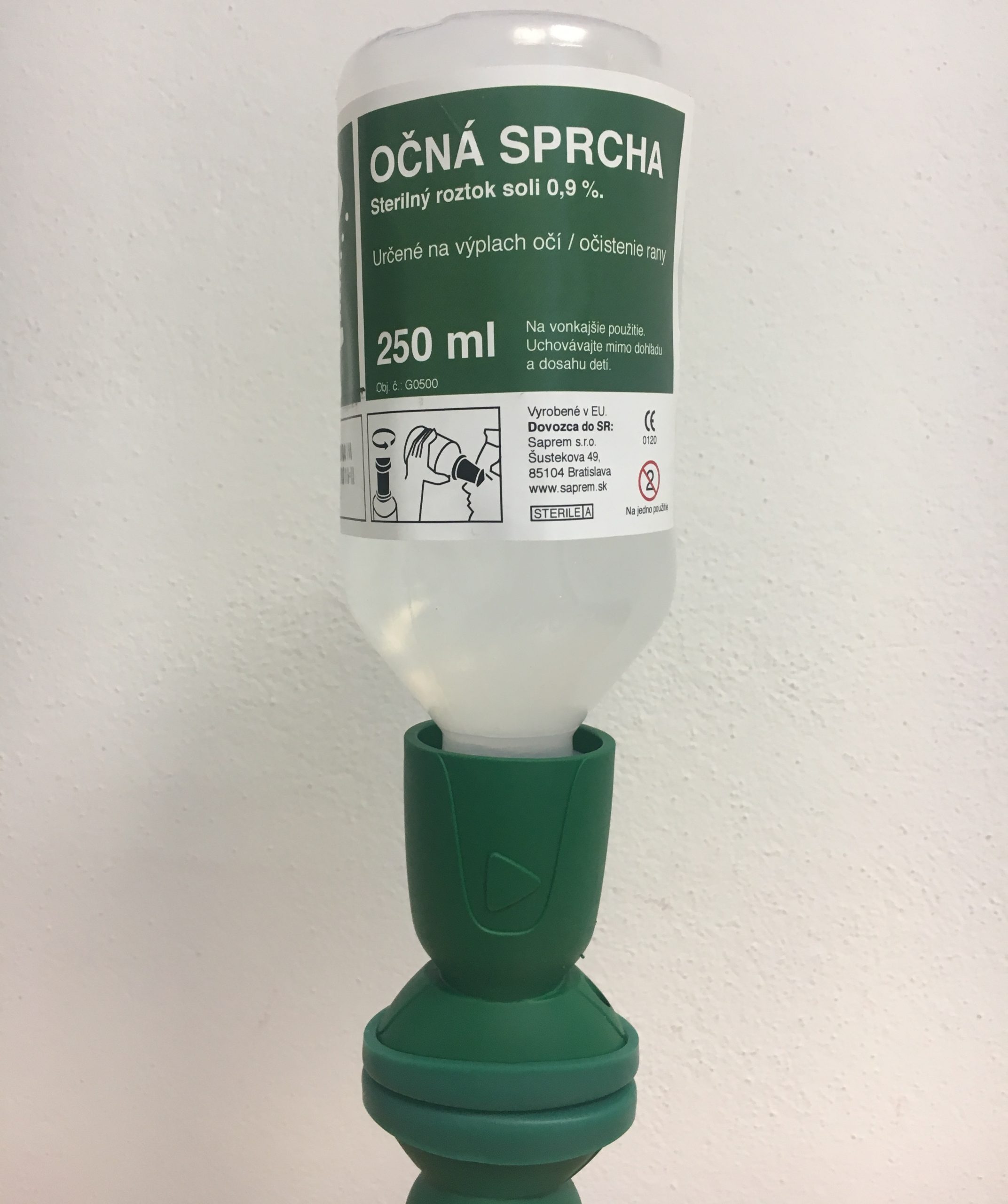 Očná voda sterilný roztok soli 0,9%